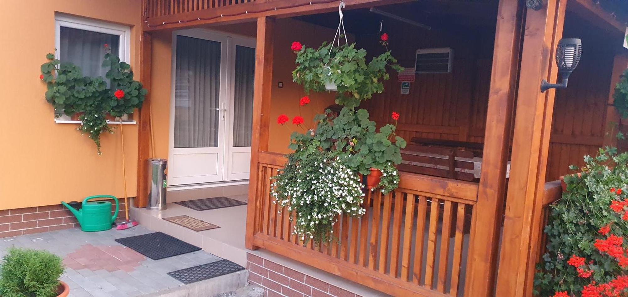 Bed and Breakfast Hazanéző Panzió Corund  Exterior foto