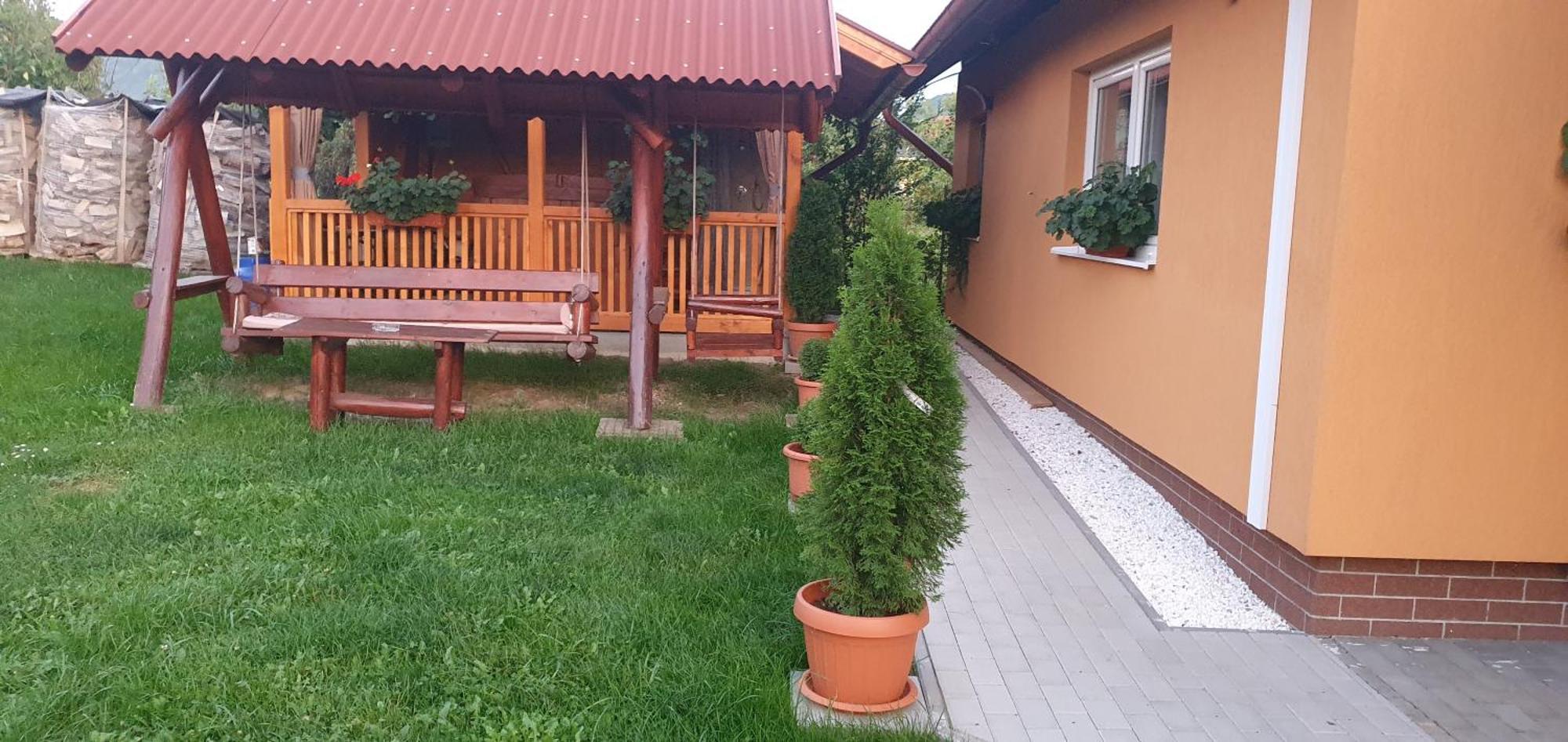 Bed and Breakfast Hazanéző Panzió Corund  Exterior foto