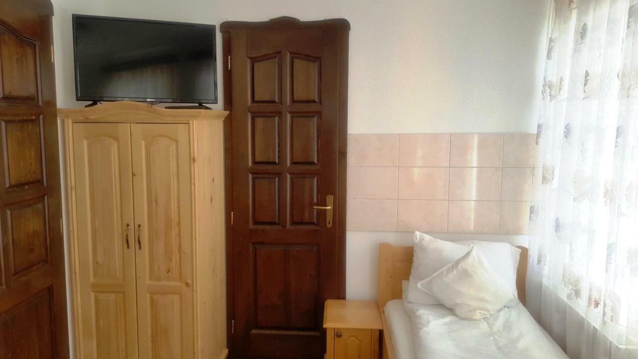 Bed and Breakfast Hazanéző Panzió Corund  Exterior foto