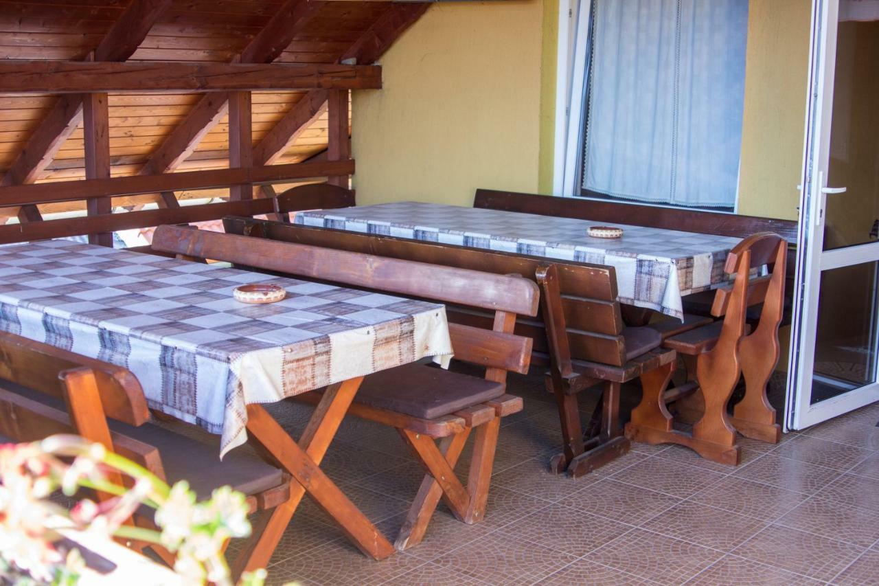 Bed and Breakfast Hazanéző Panzió Corund  Exterior foto